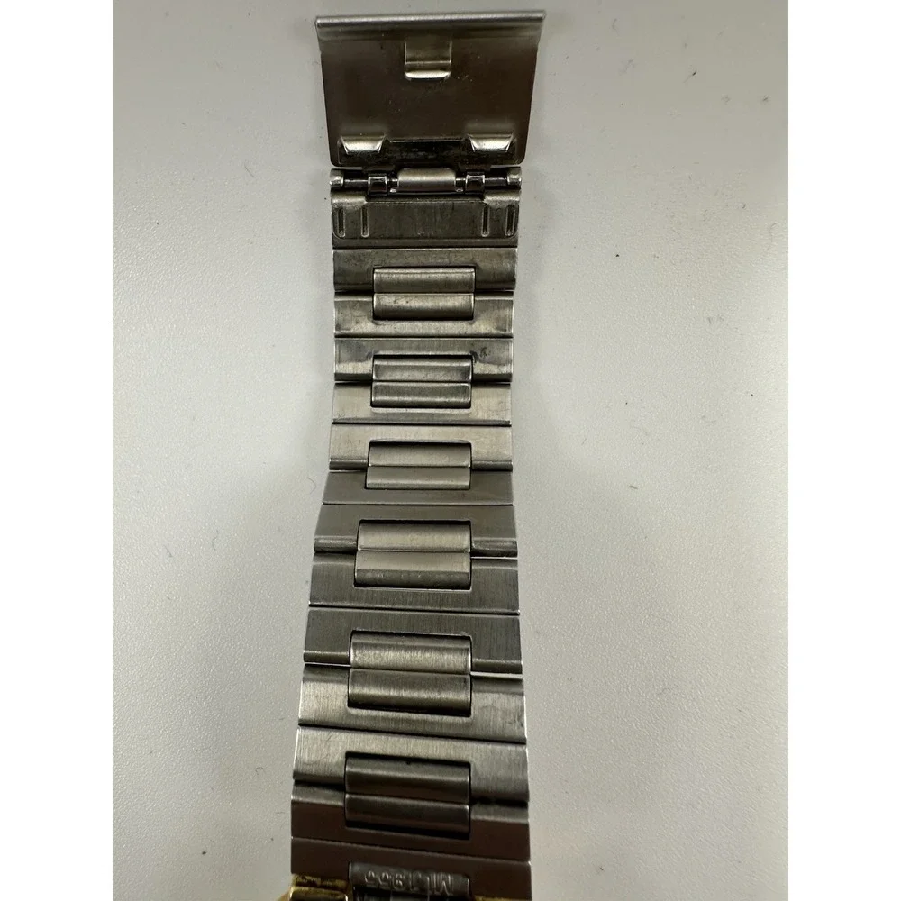 Titan 1955BAA K157 Mens Tank Watch New Battery 27MM 7.5